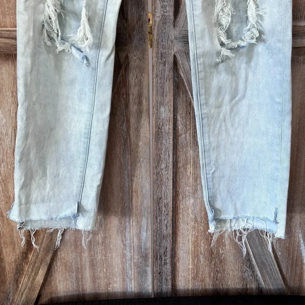 One x One Teaspoon High Waist Awesome Baggies Light Wash Destroyed Jeans